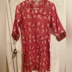 Gorgeous red and white cotton tunic/ Indian kurta from Fabindia - made in India